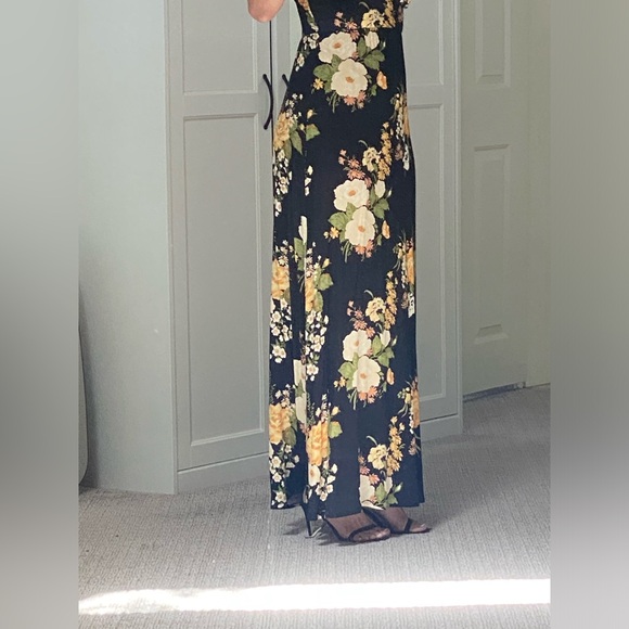 Reformation Seychelles Dress - Picture 11 of 11